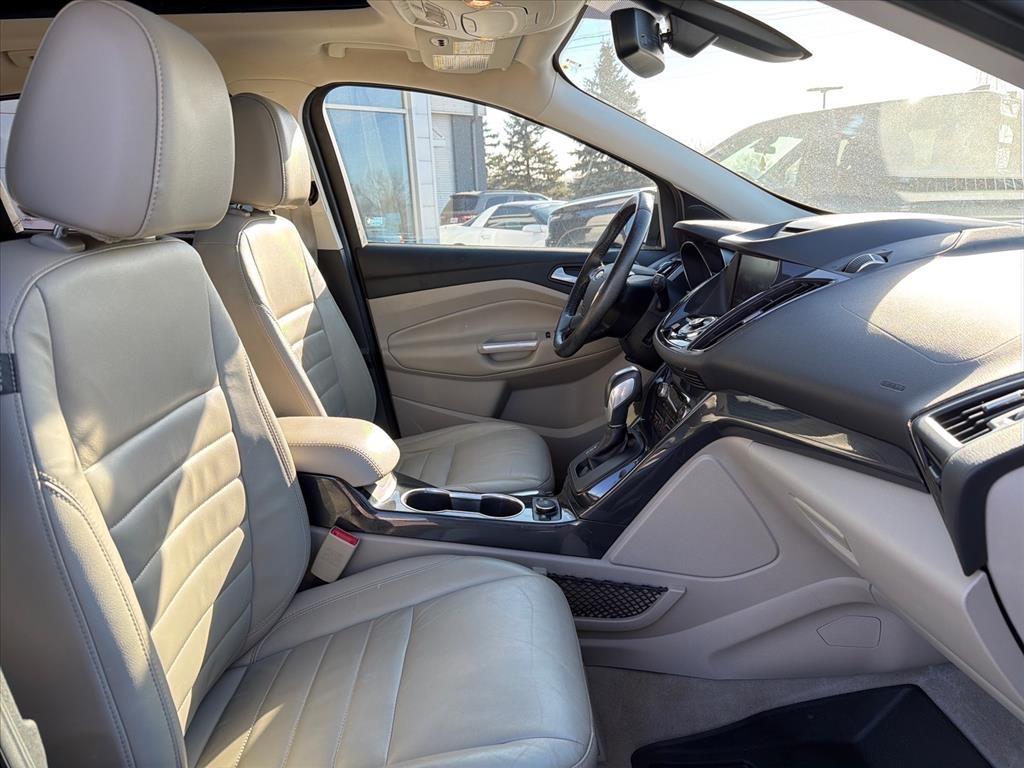 Ford Escape Titanium 4WD 2015