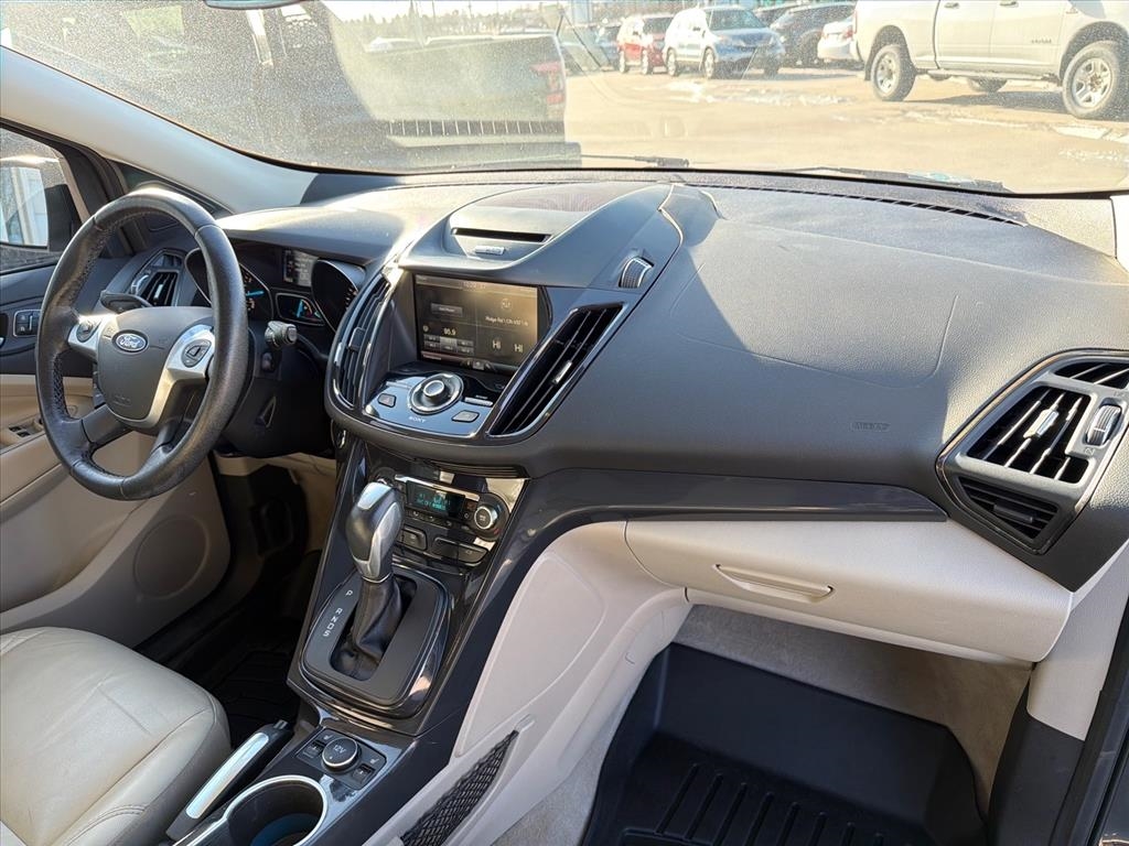 Ford Escape Titanium 4WD 2015