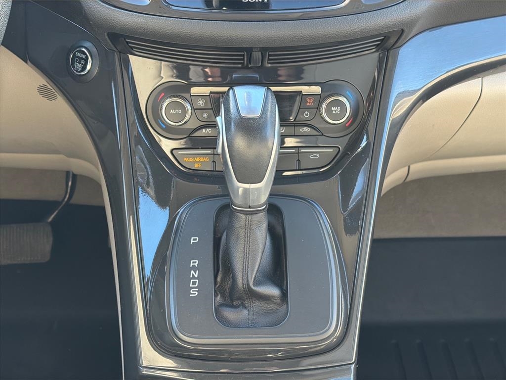 Ford Escape Titanium 4WD 2015