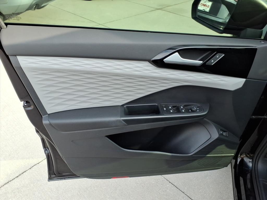 Volkswagen Taos S 2022