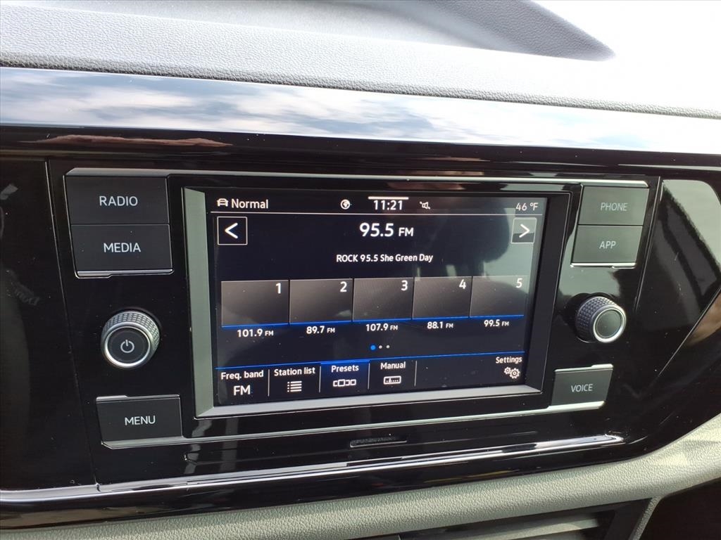 Volkswagen Taos S 2022