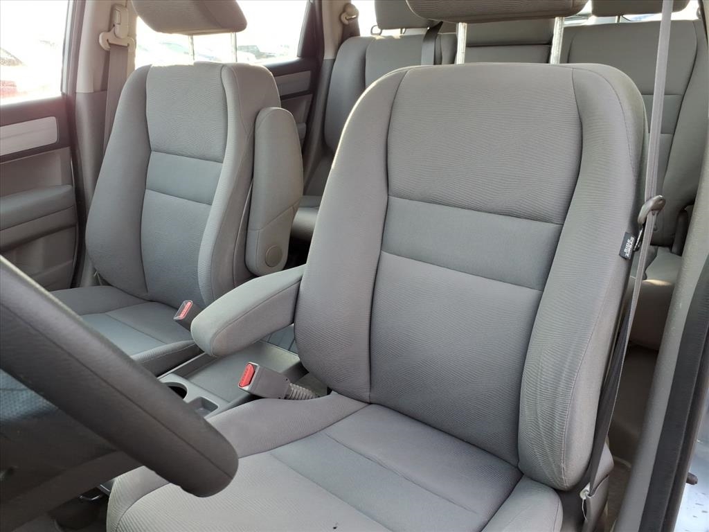 Honda CR-V LX 2WD 5-Speed AT 2011