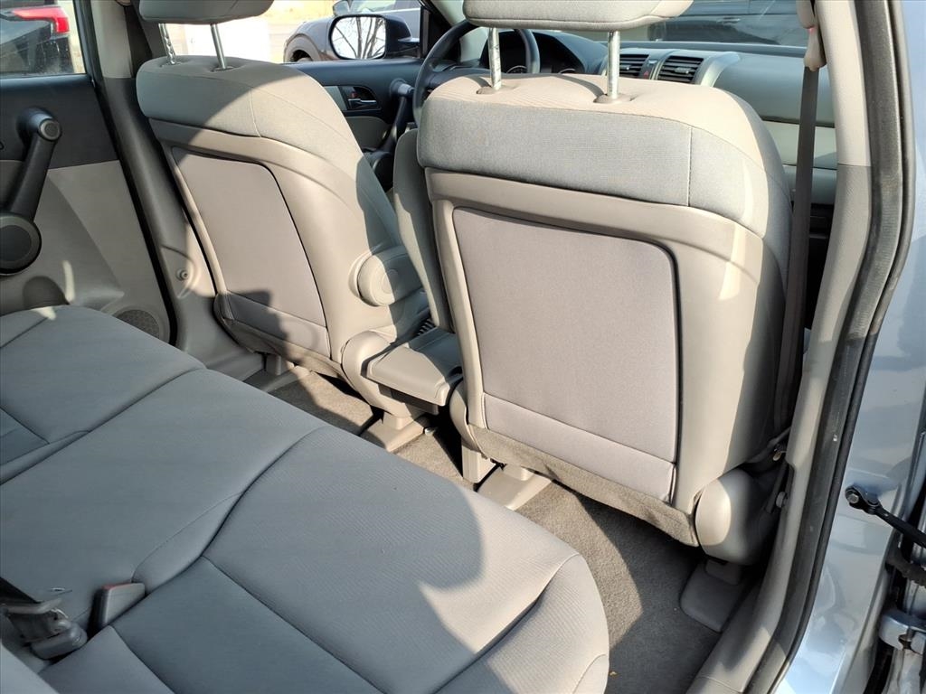 Honda CR-V LX 2WD 5-Speed AT 2011