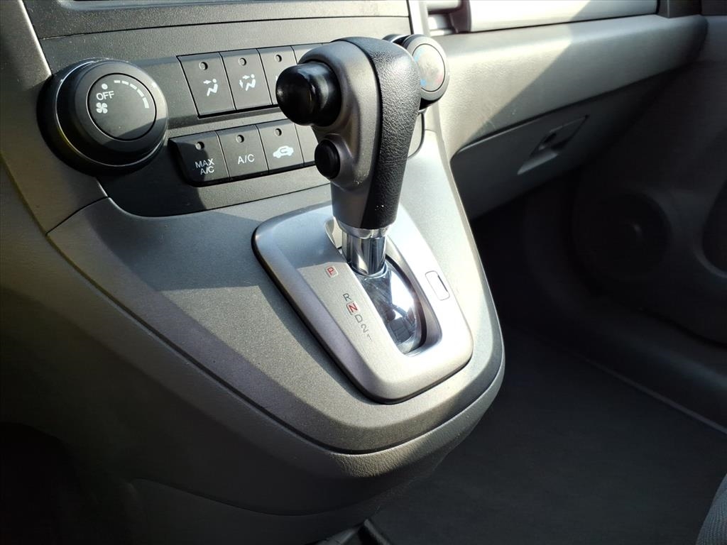 Honda CR-V LX 2WD 5-Speed AT 2011