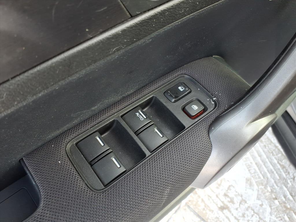 Honda CR-V LX 4WD 5-Speed AT 2009