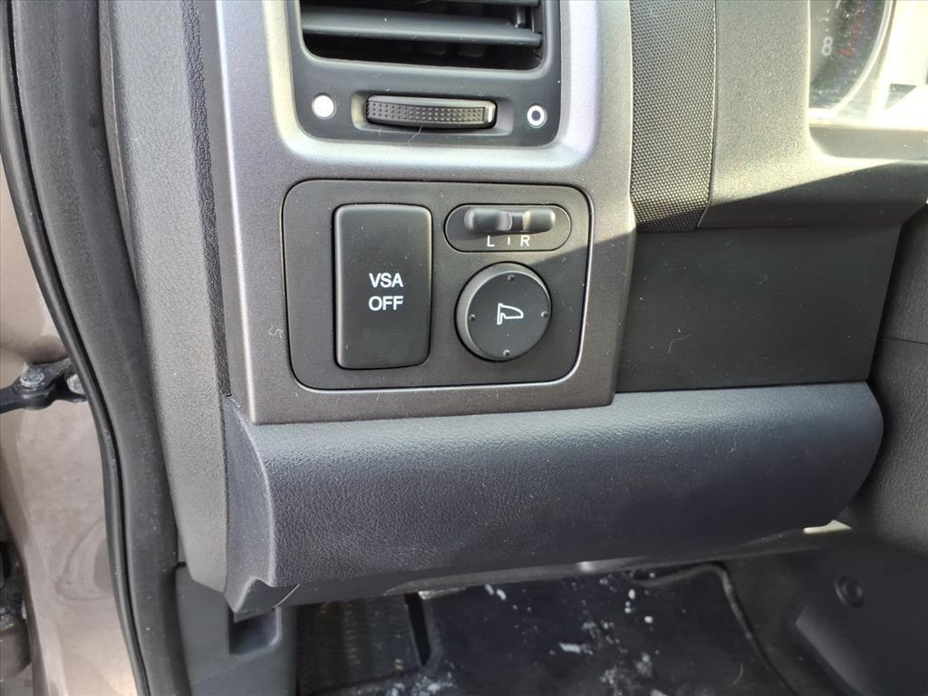 Honda CR-V LX 4WD 5-Speed AT 2009