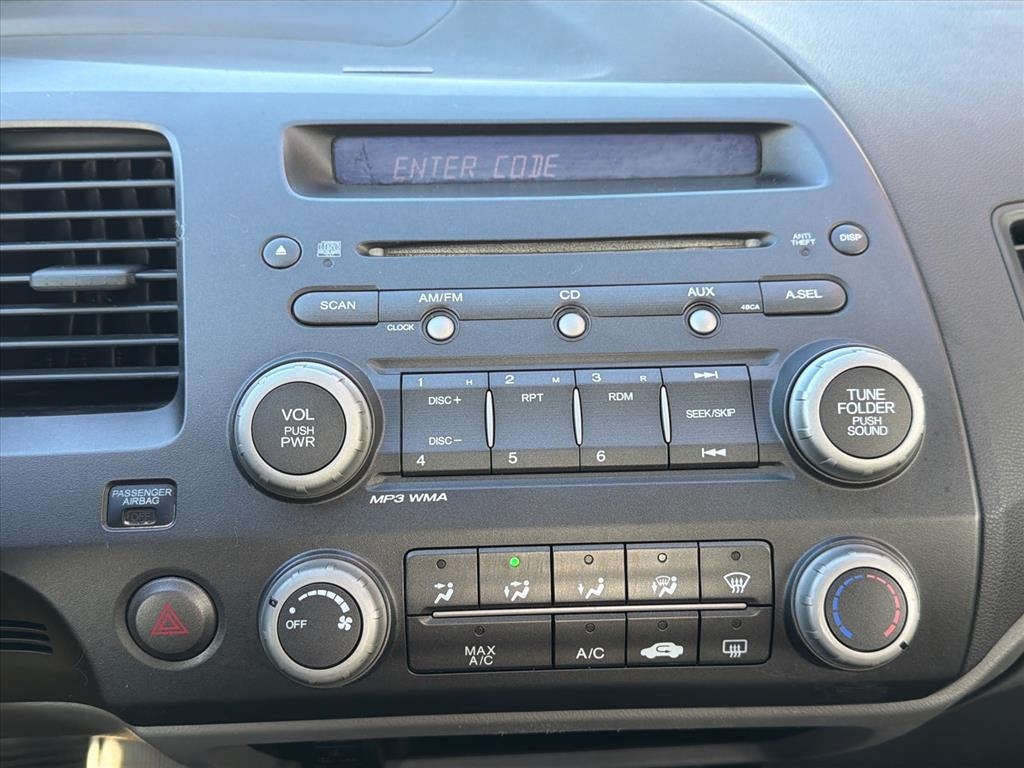 Honda Civic LX Coupe 5-Speed AT 2011