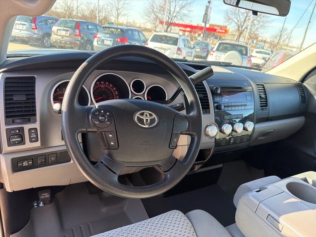 Toyota Tundra Tundra-Grade Double Cab 4.6L 4WD 2012