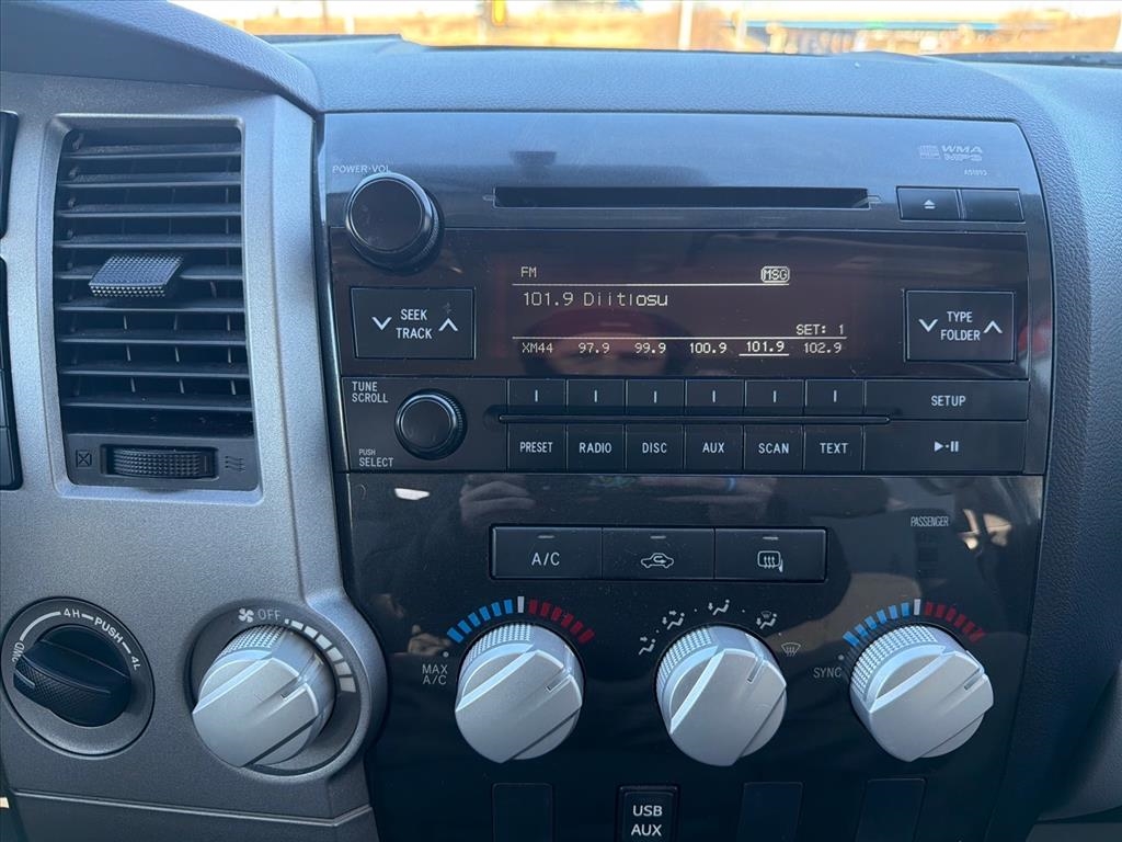 Toyota Tundra Tundra-Grade Double Cab 4.6L 4WD 2012