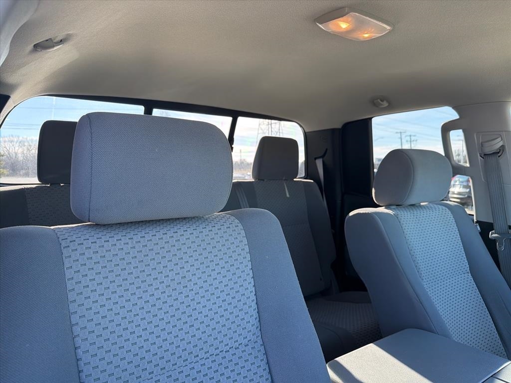 Toyota Tundra Tundra-Grade Double Cab 4.6L 4WD 2012