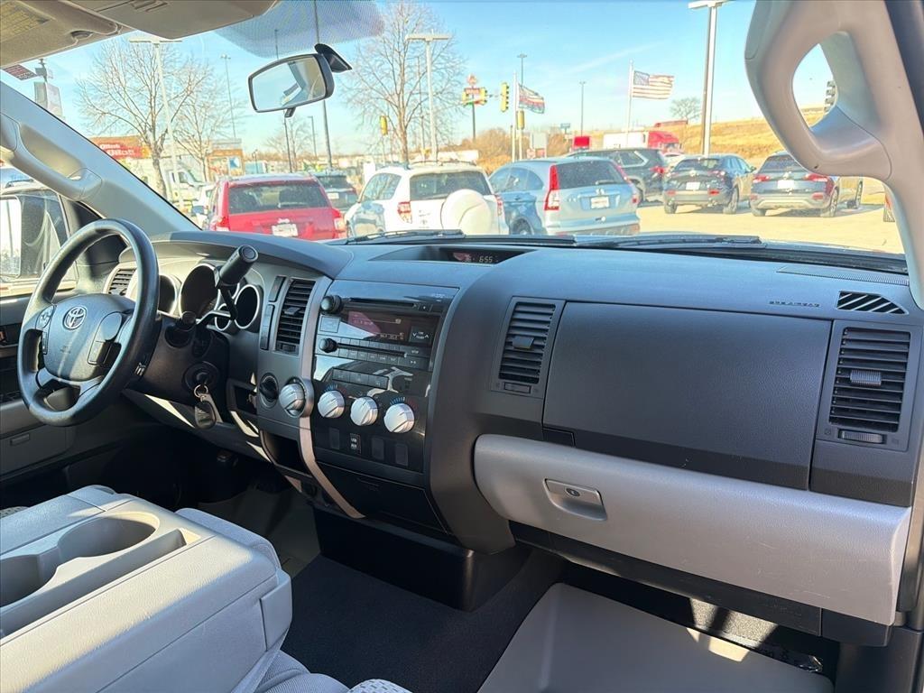 Toyota Tundra Tundra-Grade Double Cab 4.6L 4WD 2012