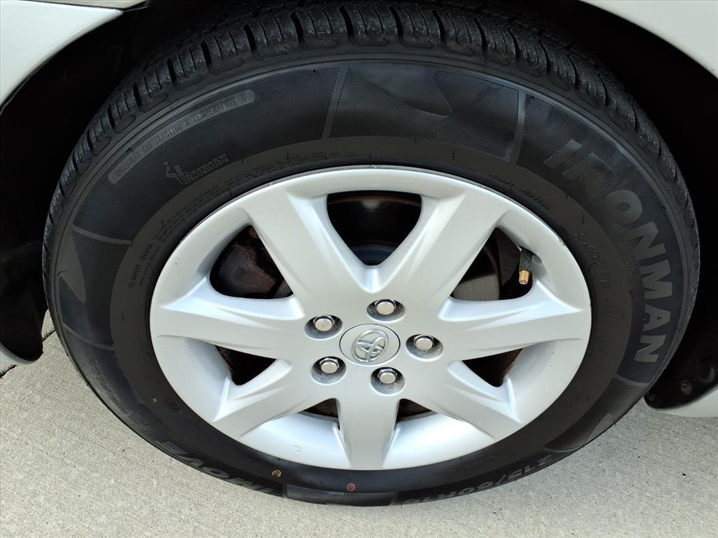 Toyota Avalon XL 2006