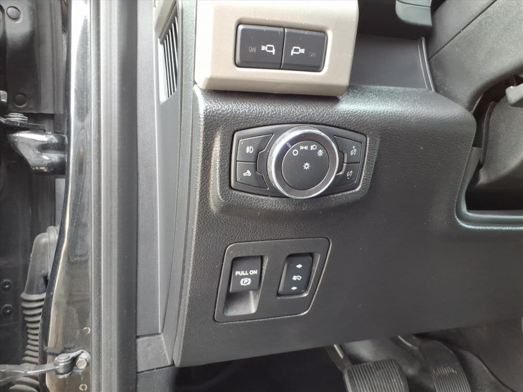 Ford F-150 Lariat SuperCrew 6.5-ft. Bed 4WD 2015