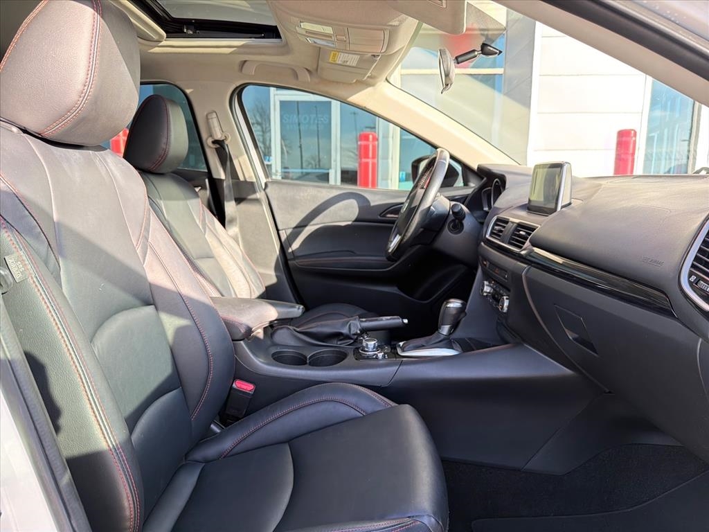 Mazda MAZDA3 i Grand Touring AT 5-Door 2015