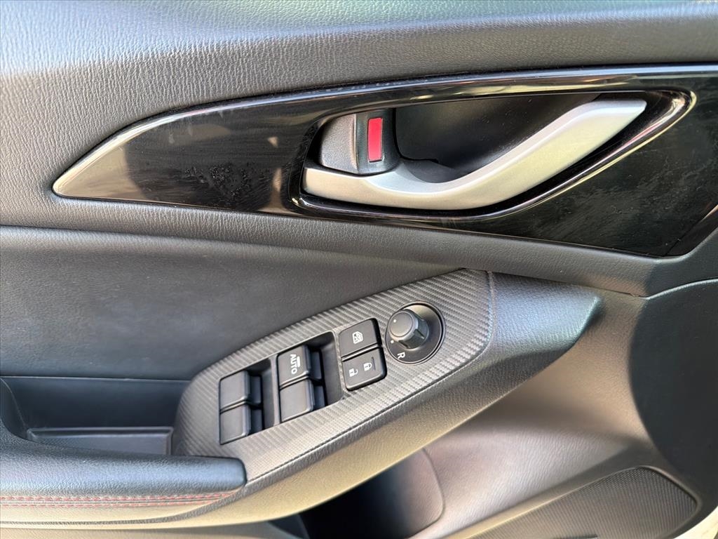 Mazda MAZDA3 i Grand Touring AT 5-Door 2015