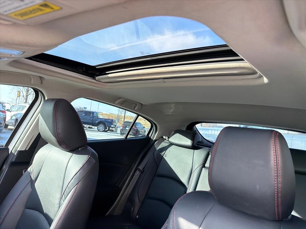 Mazda MAZDA3 i Grand Touring AT 5-Door 2015