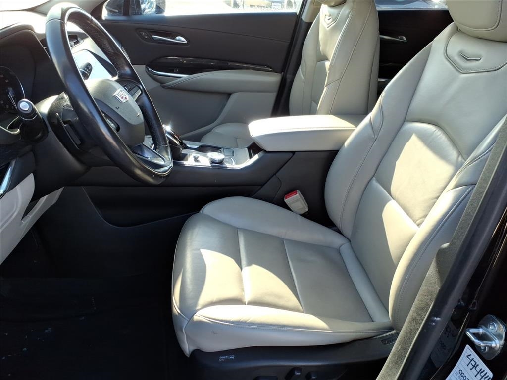 Cadillac XT4 Premium Luxury AWD 2023