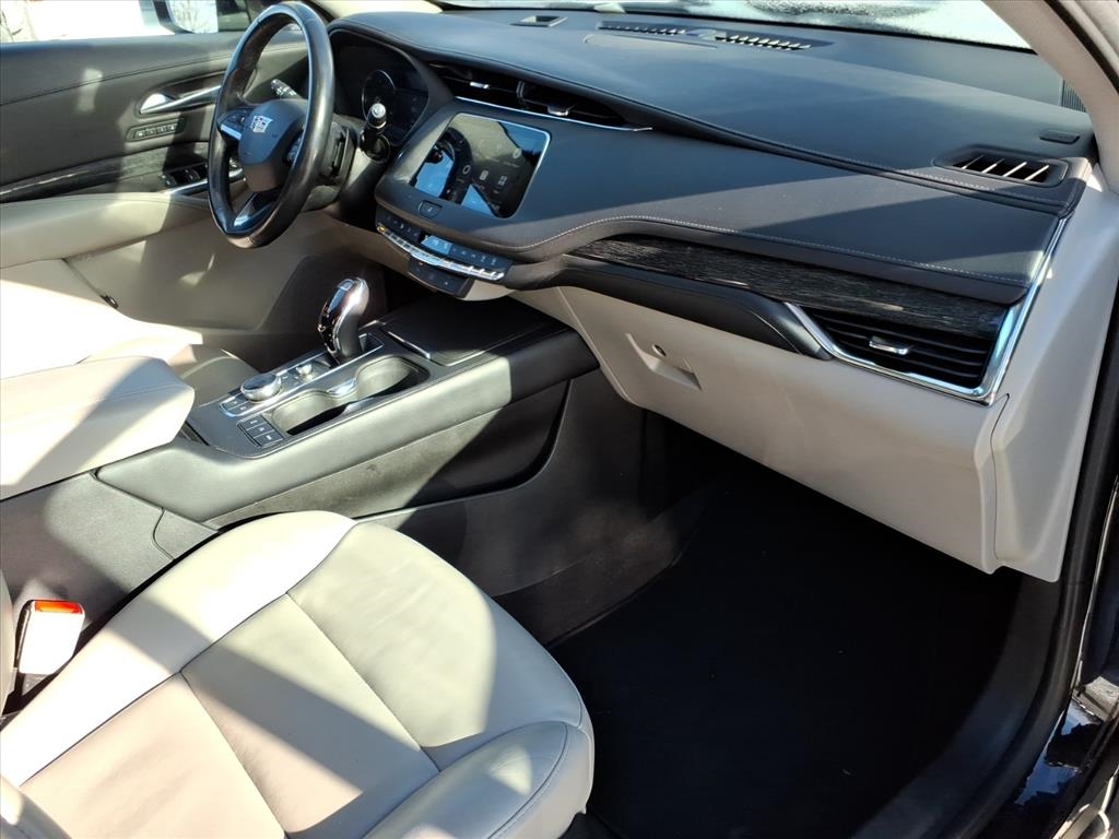 Cadillac XT4 Premium Luxury AWD 2023