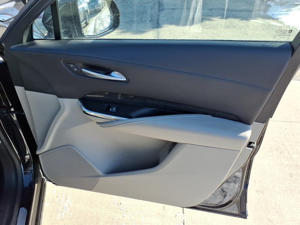 Cadillac XT4 Premium Luxury AWD 2023