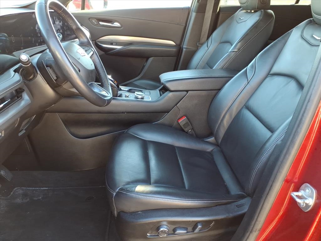Cadillac XT4 Premium Luxury AWD 2024
