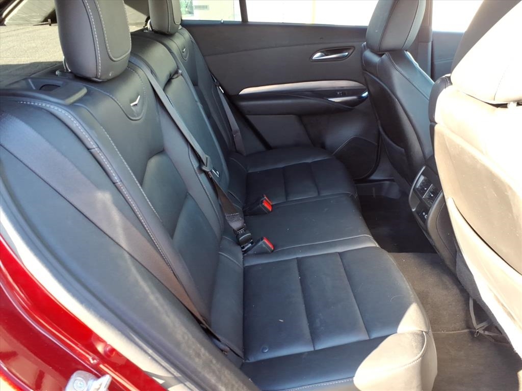 Cadillac XT4 Premium Luxury AWD 2024