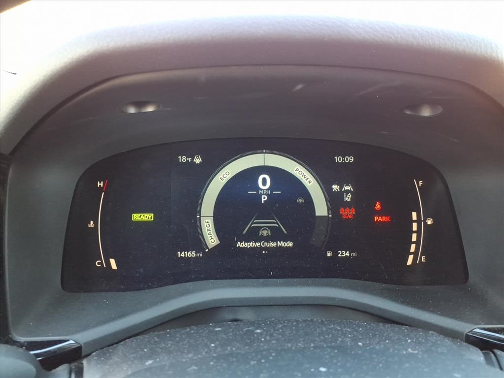 Toyota Camry Hybrid LE 2025