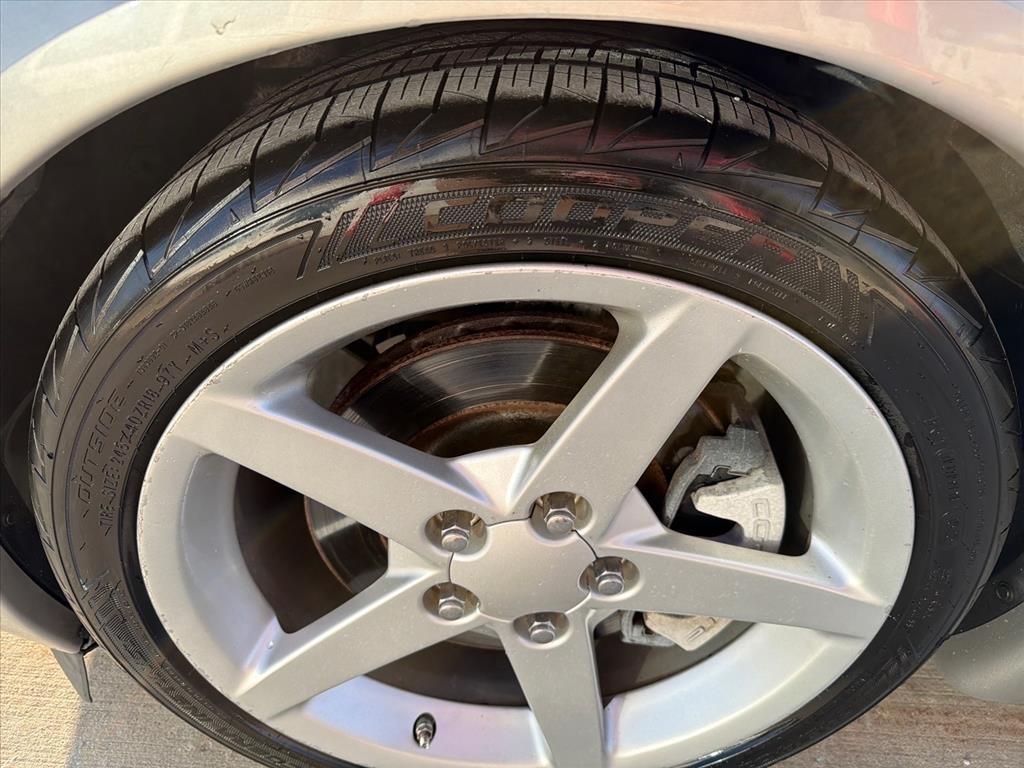 Chevrolet Corvette Coupe 2005