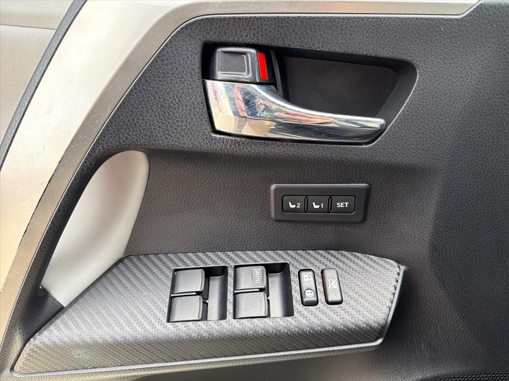 Toyota RAV4 Limited AWD 2013