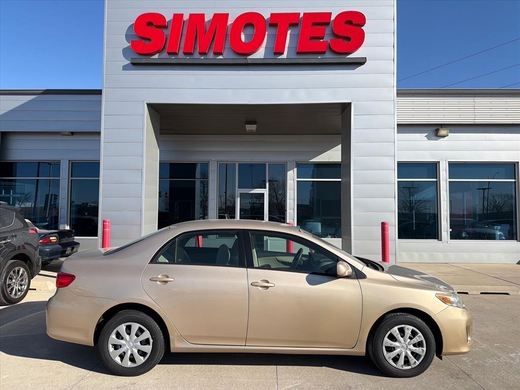 2011 Toyota Corolla LE 4-Speed AT