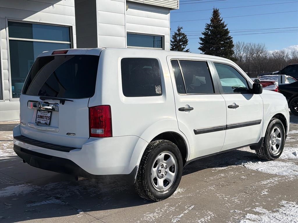 Honda Pilot LX 4WD 5-Spd AT 2015