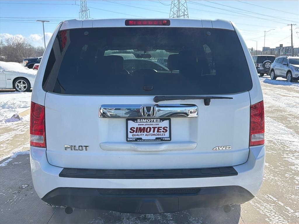 Honda Pilot LX 4WD 5-Spd AT 2015