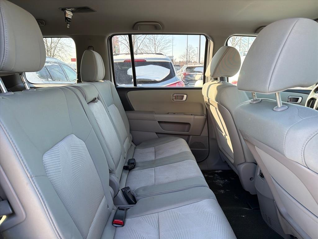 Honda Pilot LX 4WD 5-Spd AT 2015