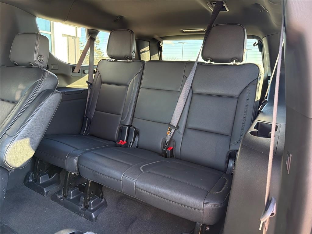 GMC Yukon XL Denali 4WD 2025