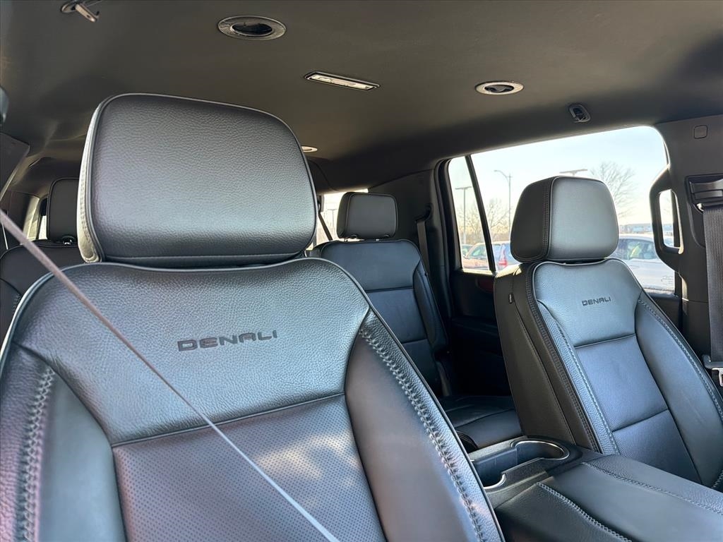 GMC Yukon XL Denali 4WD 2025
