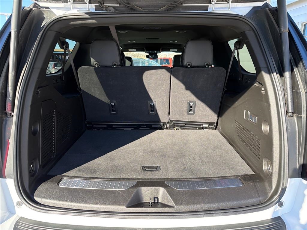 GMC Yukon XL Denali 4WD 2025