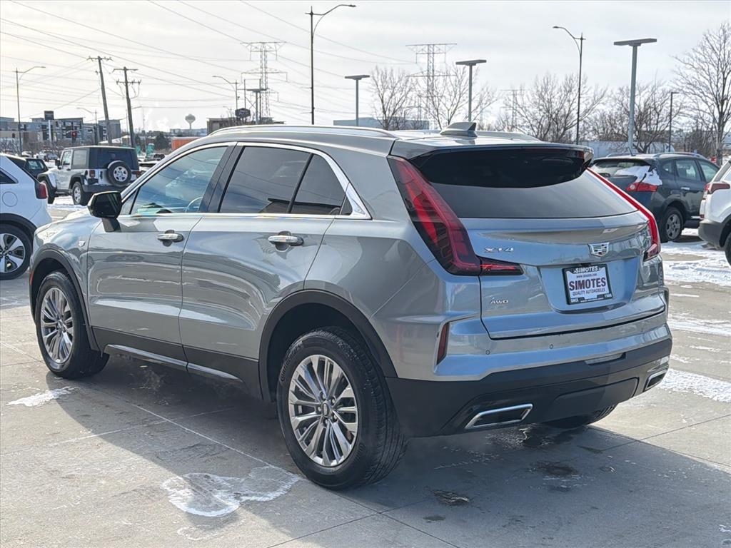 Cadillac XT4 Premium Luxury AWD 2024