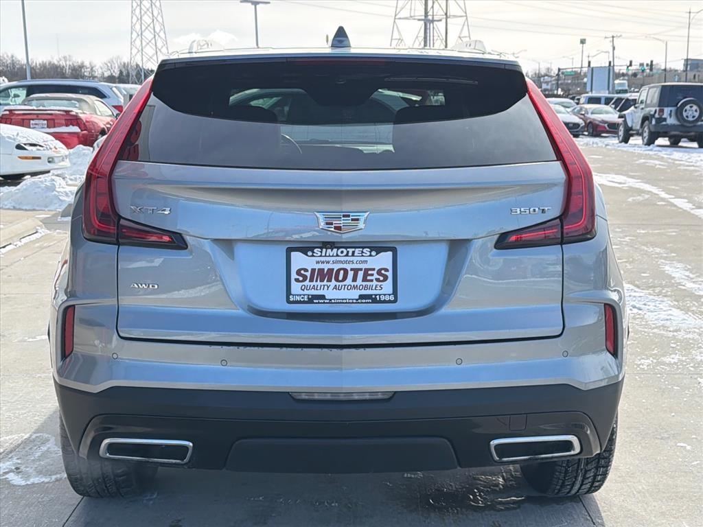 Cadillac XT4 Premium Luxury AWD 2024