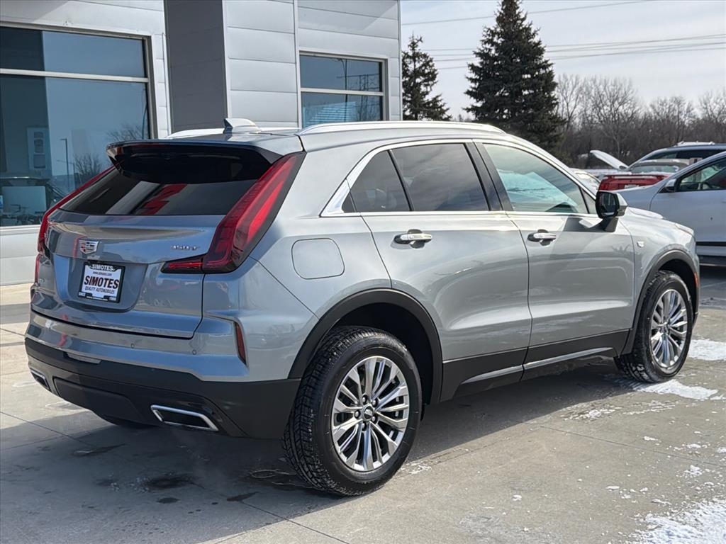 Cadillac XT4 Premium Luxury AWD 2024