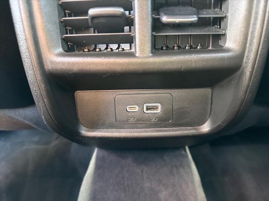 Cadillac XT4 Premium Luxury AWD 2024