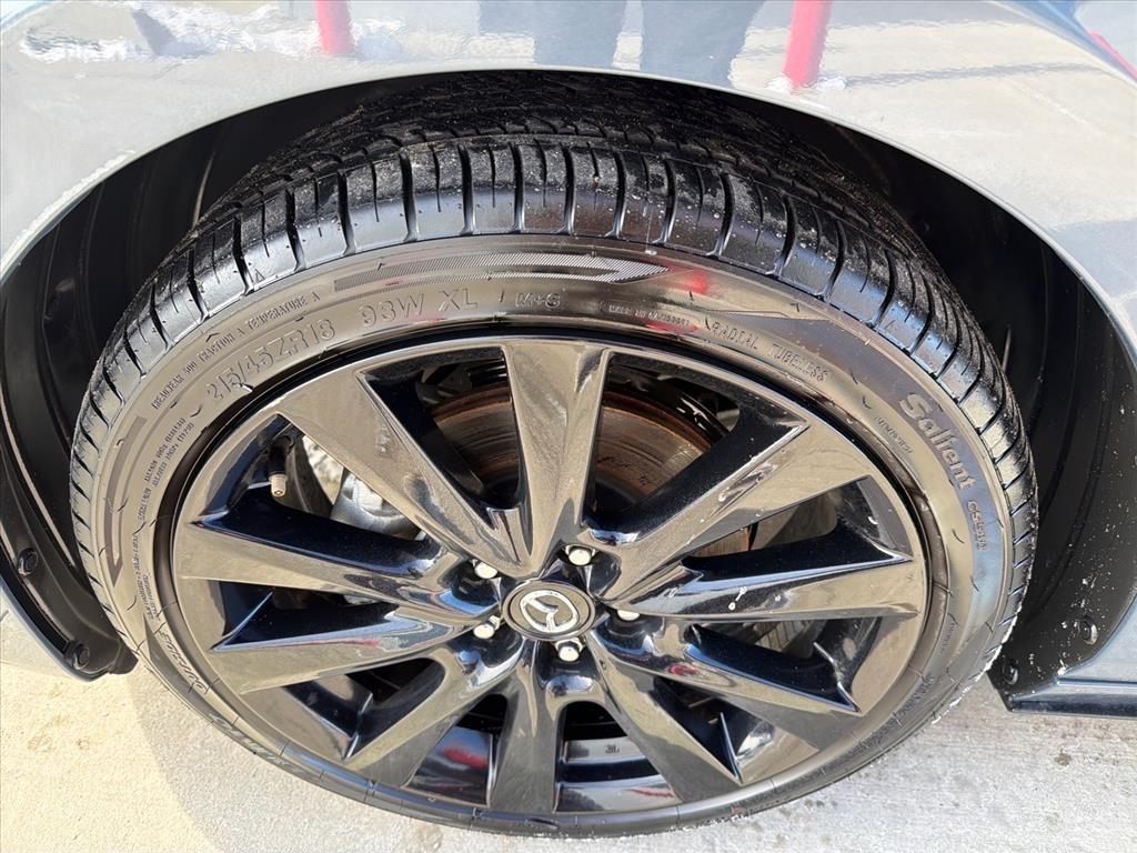 Mazda MAZDA3 Preferred AWD 2025