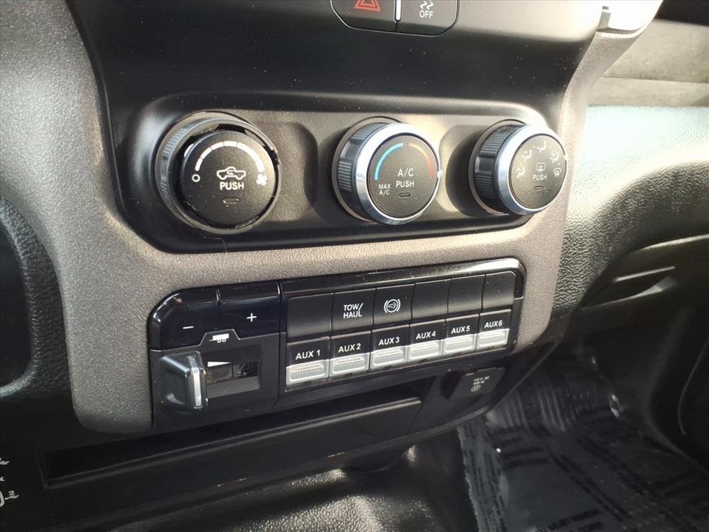 RAM 2500 Tradesman Crew Cab SWB 4WD 2022