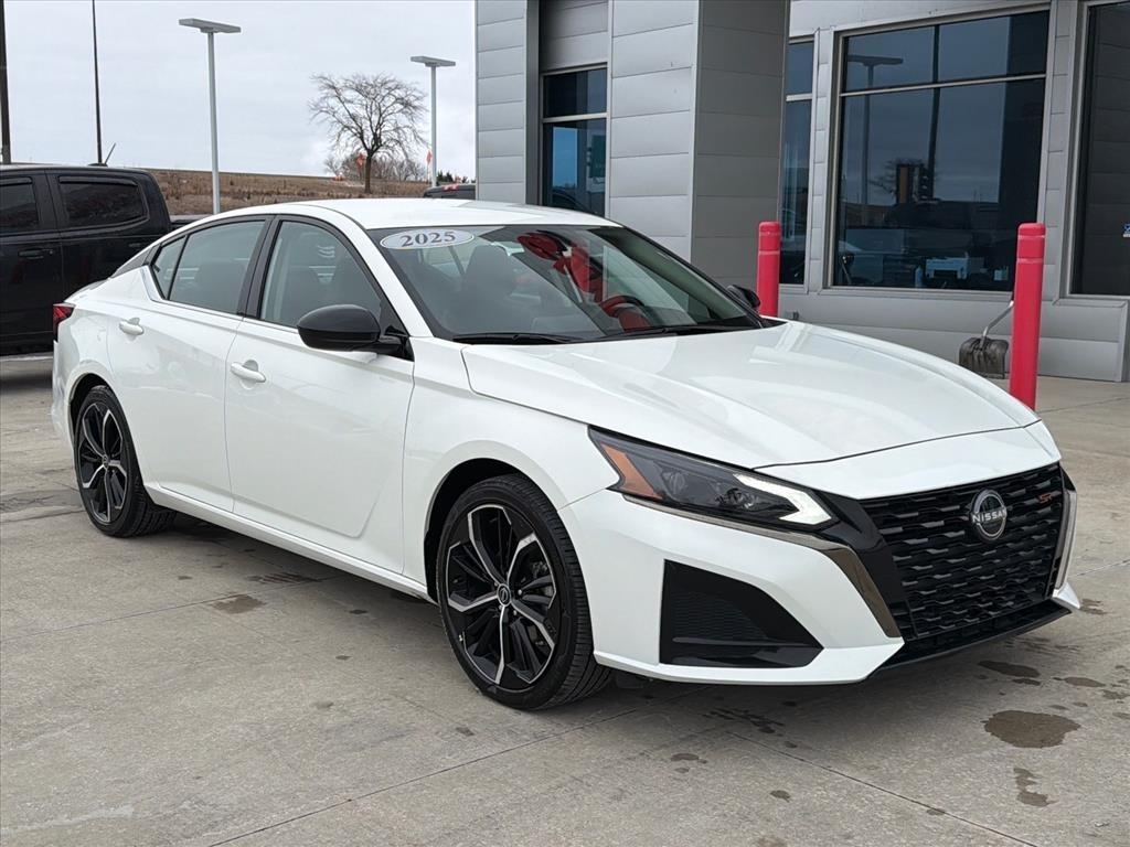 Nissan Altima 2.5 SR 2025