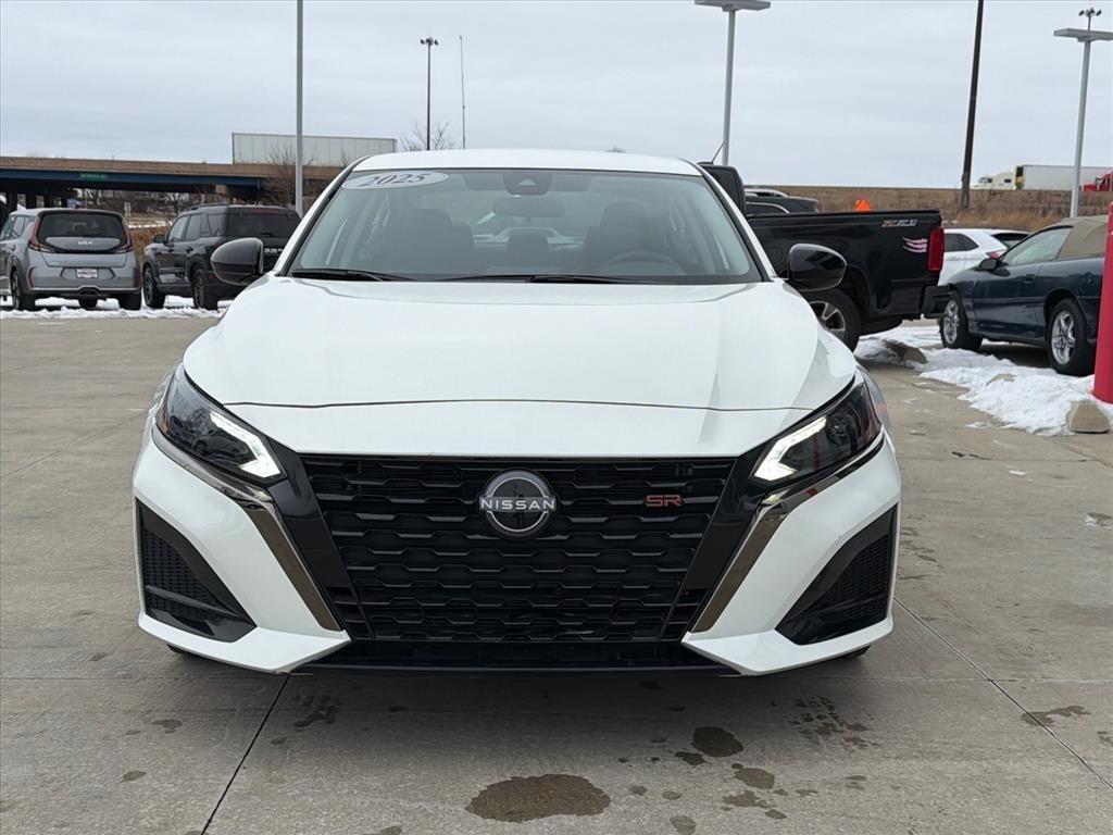 Nissan Altima 2.5 SR 2025