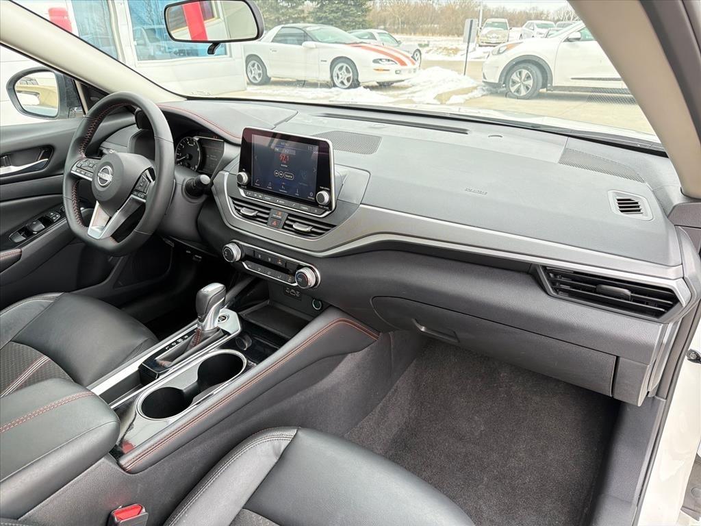 Nissan Altima 2.5 SR 2025