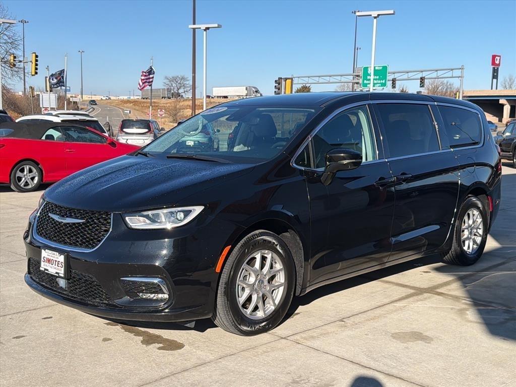 Chrysler Pacifica Touring L 2024