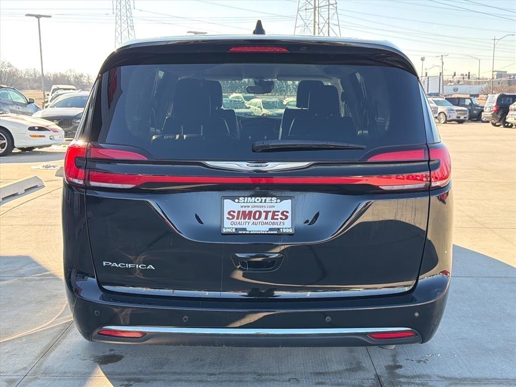 Chrysler Pacifica Touring L 2024