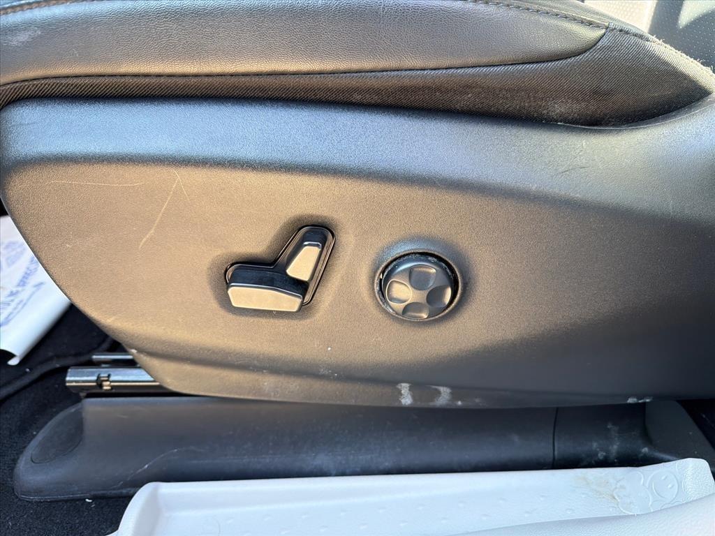 Chrysler Pacifica Touring L 2024