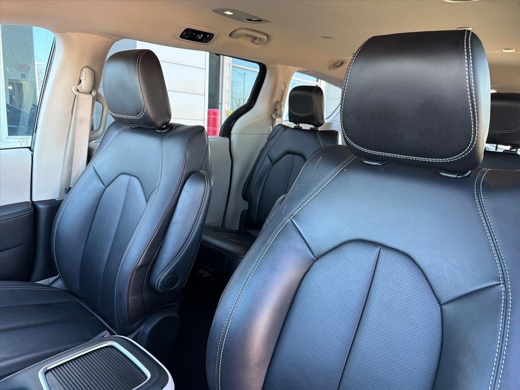 Chrysler Pacifica Touring L 2024