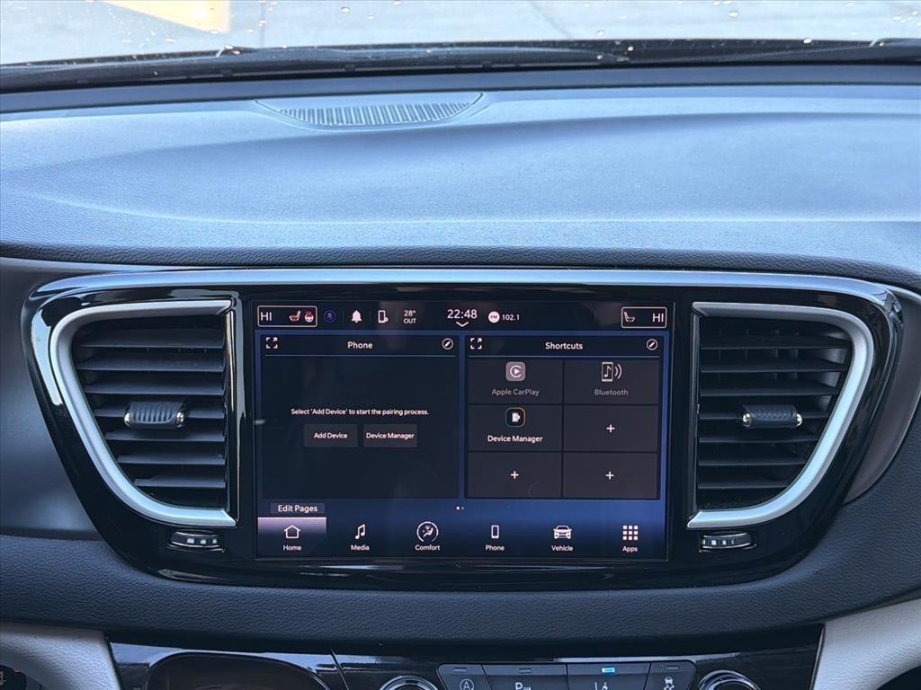 Chrysler Pacifica Touring L 2024