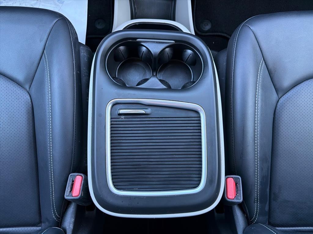 Chrysler Pacifica Touring L 2024